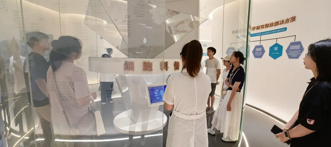 团裕华区委组织开展“高校学子家乡行”活动_fororder_图片2